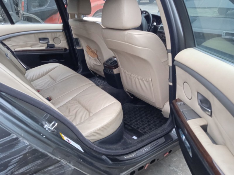 bmw 7 (e65, e66, e67) del año 2004