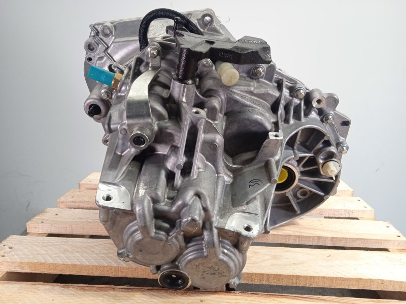 Recambio de caja cambios para dacia sandero iii 1.0 tce 90 referencia OEM IAM JT4004 320107520R 