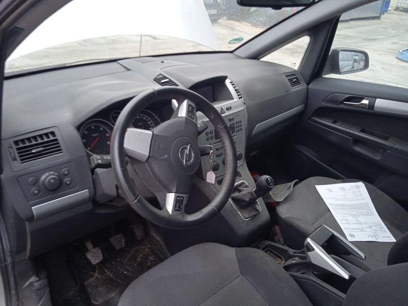 opel zafira / zafira family b (a05) del año 2011
