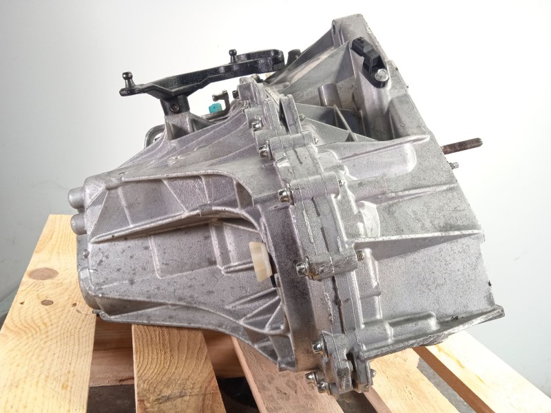 Recambio de caja cambios para renault megane iv sedán 1.5 dci 110 referencia OEM IAM TL4086 320107447R 