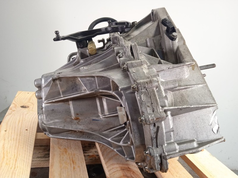 Recambio de caja cambios para renault megane iv sedán 1.5 dci 110 referencia OEM IAM TL4086 320107447R 