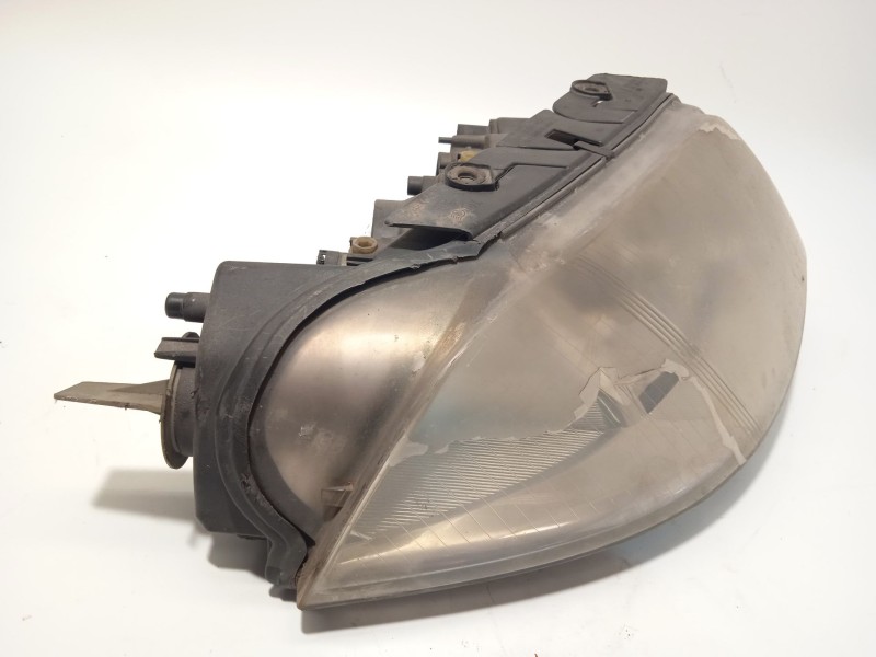 Recambio de faro derecho para volkswagen passat b5.5 (3b3) 1.9 tdi referencia OEM IAM 3B0941016AN  