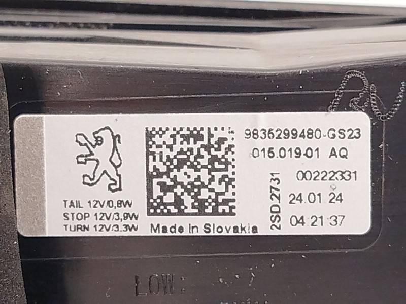 Recambio de piloto trasero izquierdo para peugeot 308 puretech 130 active pack referencia OEM IAM 9835299480  