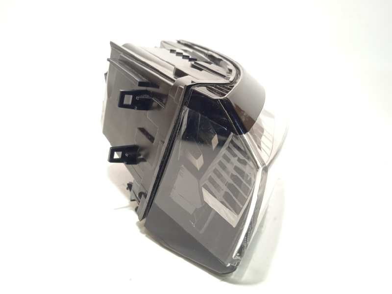 Recambio de piloto trasero derecho para peugeot 308 sw hybrid 180 e-eat8 referencia OEM IAM 9835299380  01502102