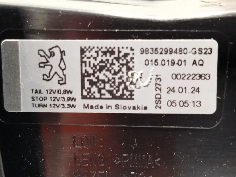 Recambio de piloto trasero izquierdo para peugeot 308 puretech 130 active pack referencia OEM IAM 9835299480  