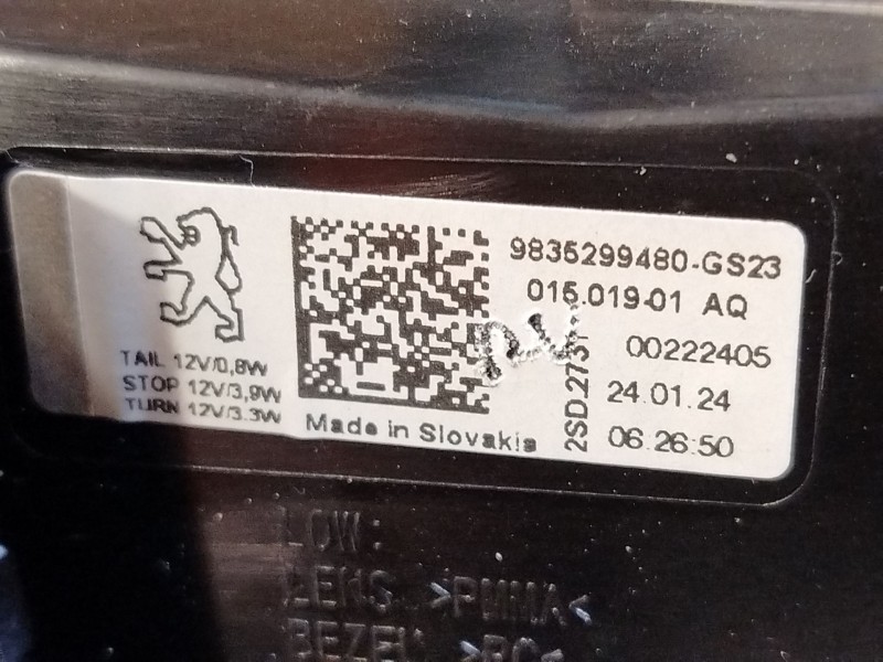 Recambio de piloto trasero izquierdo para peugeot 308 puretech 130 active pack referencia OEM IAM 9835299480  