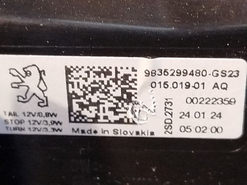 Recambio de piloto trasero izquierdo para peugeot 308 puretech 130 active pack referencia OEM IAM 9835299480  