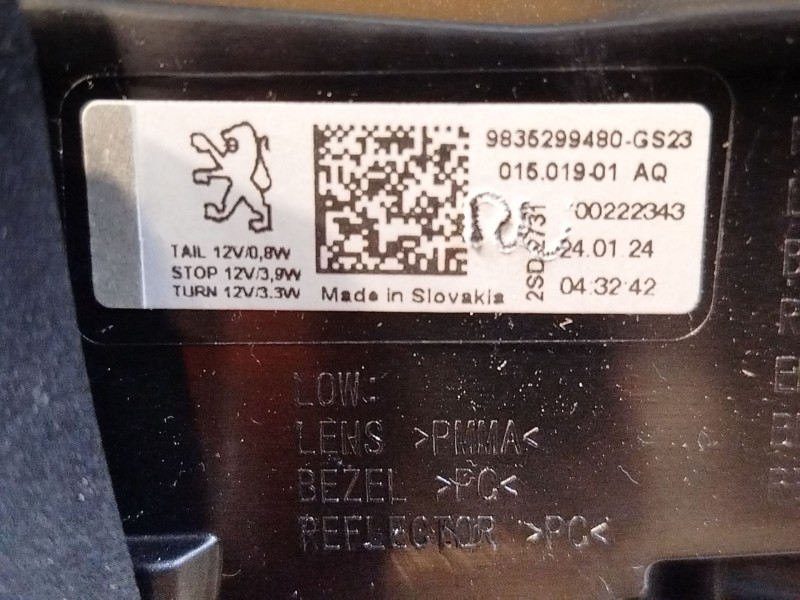 Recambio de piloto trasero izquierdo para peugeot 308 puretech 130 active pack referencia OEM IAM 9835299480  