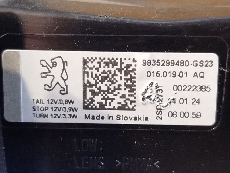 Recambio de piloto trasero izquierdo para peugeot 308 puretech 130 active pack referencia OEM IAM 9835299480  