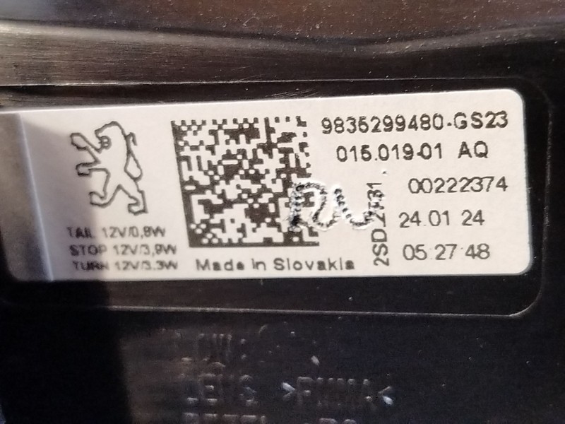 Recambio de piloto trasero izquierdo para peugeot 308 puretech 130 active pack referencia OEM IAM 9835299480  