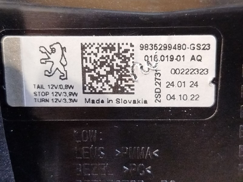 Recambio de piloto trasero izquierdo para peugeot 308 puretech 130 active pack referencia OEM IAM 9835299480  