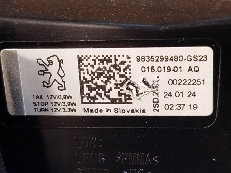 Recambio de piloto trasero izquierdo para peugeot 308 puretech 130 active pack referencia OEM IAM 9835299480  