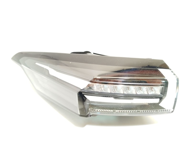 Recambio de piloto trasero izquierdo para peugeot 308 puretech 130 active pack referencia OEM IAM 9835299480  