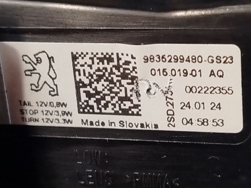 Recambio de piloto trasero izquierdo para peugeot 308 puretech 130 active pack referencia OEM IAM 9835299480  