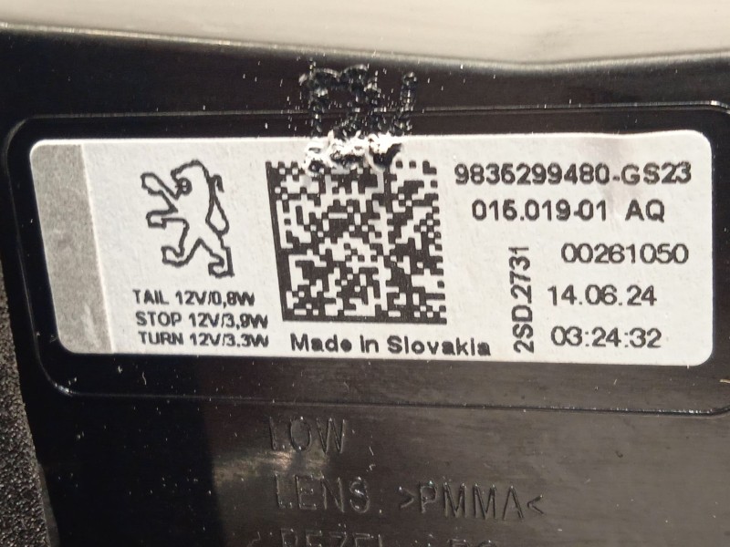 Recambio de piloto trasero izquierdo para peugeot 308 puretech 130 active pack referencia OEM IAM 9835299480  