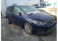 VOLKSWAGEN TOURAN (5T1)