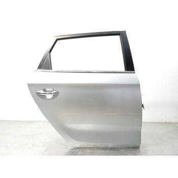 PUERTA TRASERA DERECHA 77004A4000 