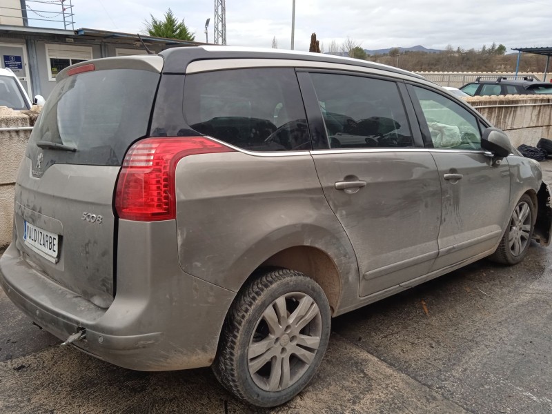 peugeot 5008 (0u_, 0e_) del año 2014
