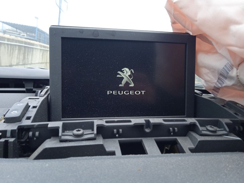 peugeot 5008 (0u_, 0e_) del año 2014