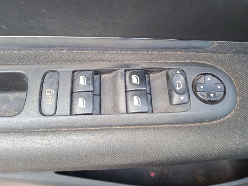 peugeot 5008 (0u_, 0e_) del año 2010