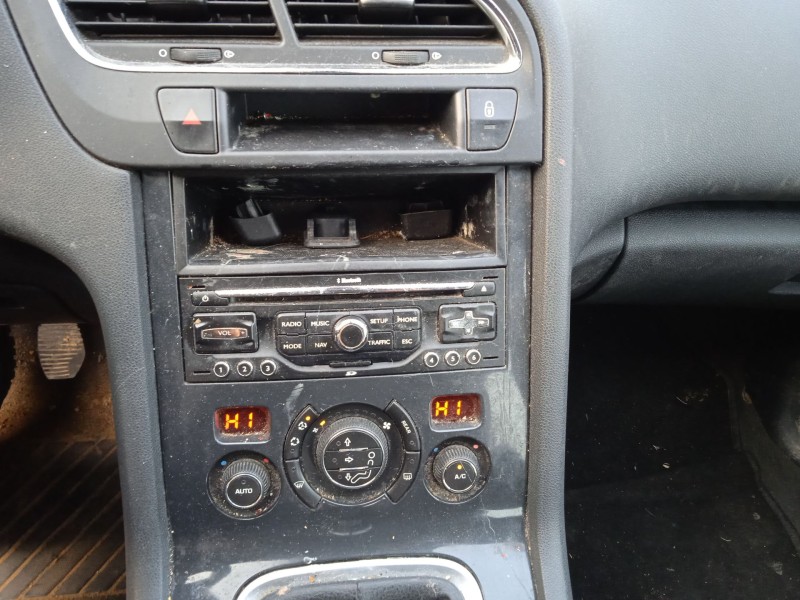 peugeot 5008 (0u_, 0e_) del año 2010