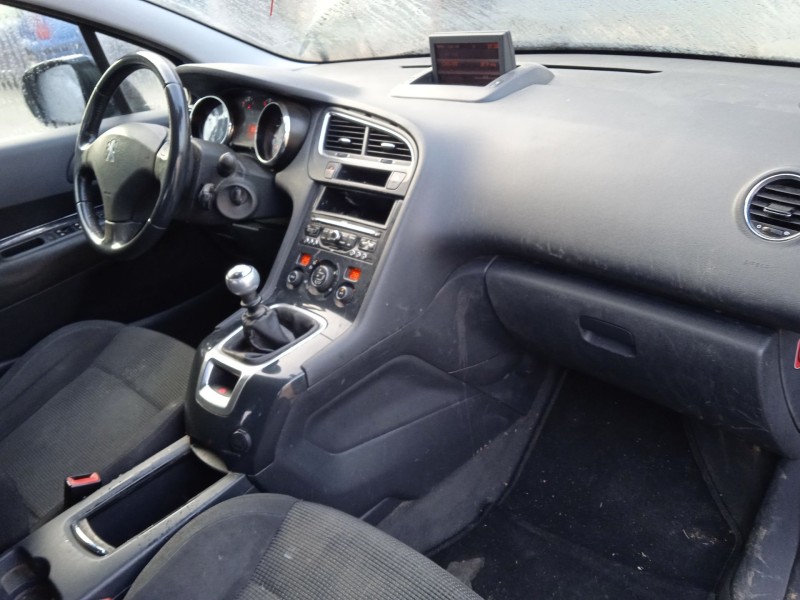 peugeot 5008 (0u_, 0e_) del año 2010