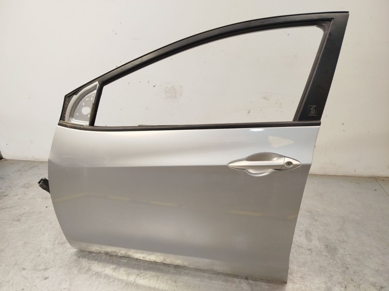 Recambio de puerta delantera izquierda para hyundai i30 (gd) 1.4 referencia OEM IAM 76004A6000  
