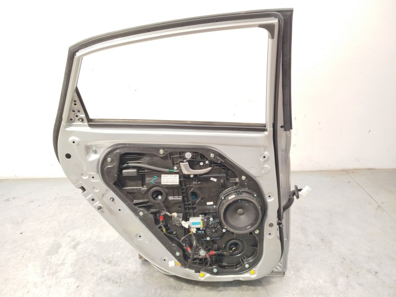 Recambio de puerta trasera izquierda para hyundai i30 (gd) 1.4 referencia OEM IAM 77003A6000  