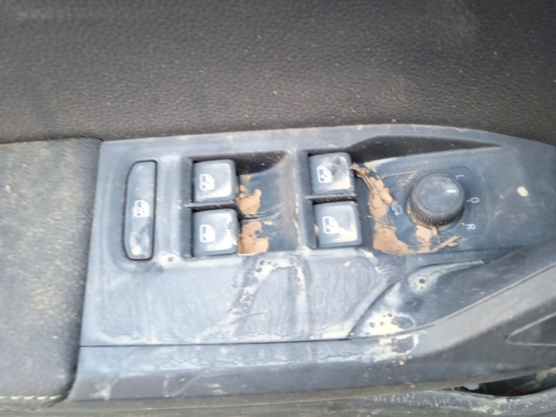 seat arona (kj7, kjp) del año 2024