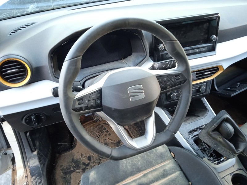 seat arona (kj7, kjp) del año 2024