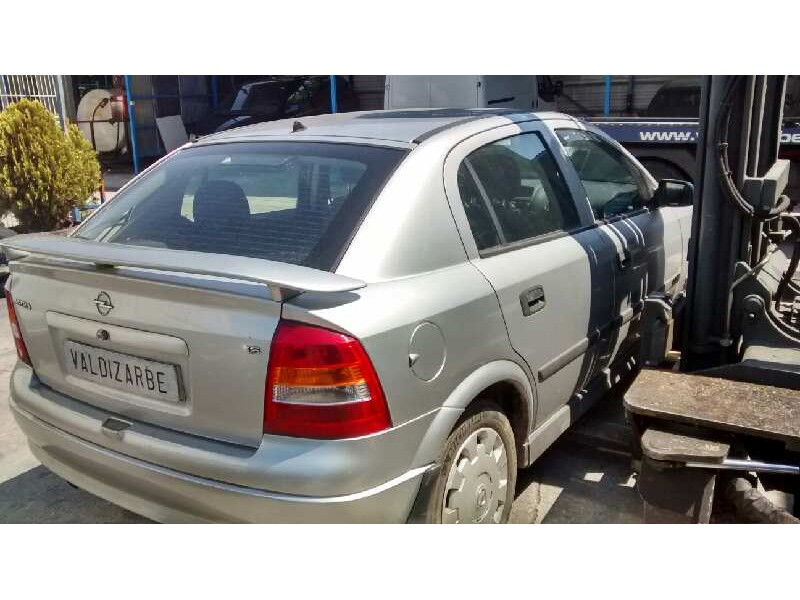 opel astra g berlina del año 2003