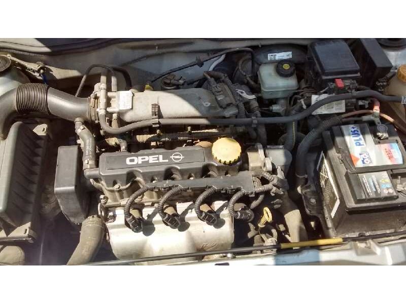 opel astra g berlina del año 2003