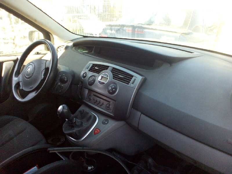 renault scenic ii del año 2005