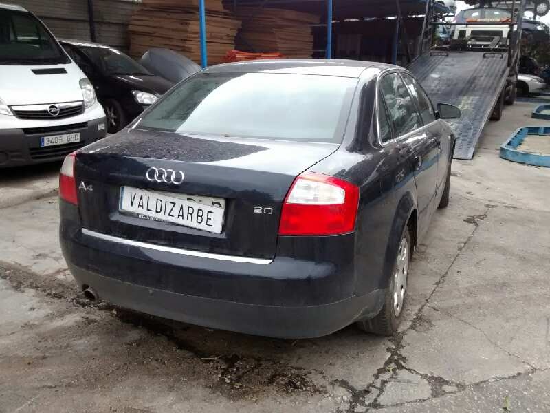 audi a4 berlina (8e) del año 2001
