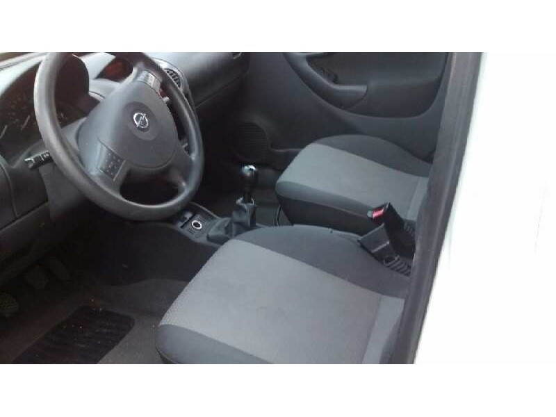 opel combo (corsa c) del año 2008