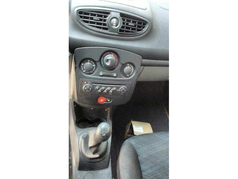 renault clio iii del año 2006