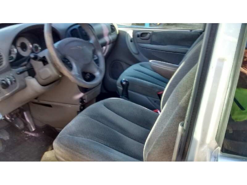 chrysler voyager (rg) del año 2001