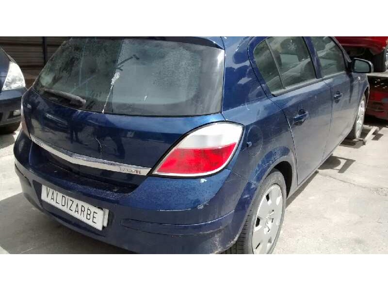 opel astra h berlina del año 2005