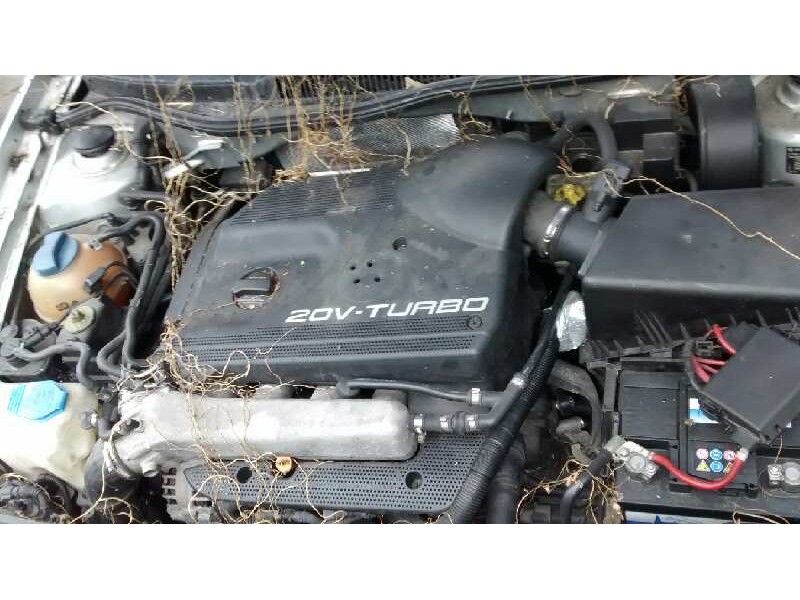 volkswagen golf iv berlina (1j1) del año 2001