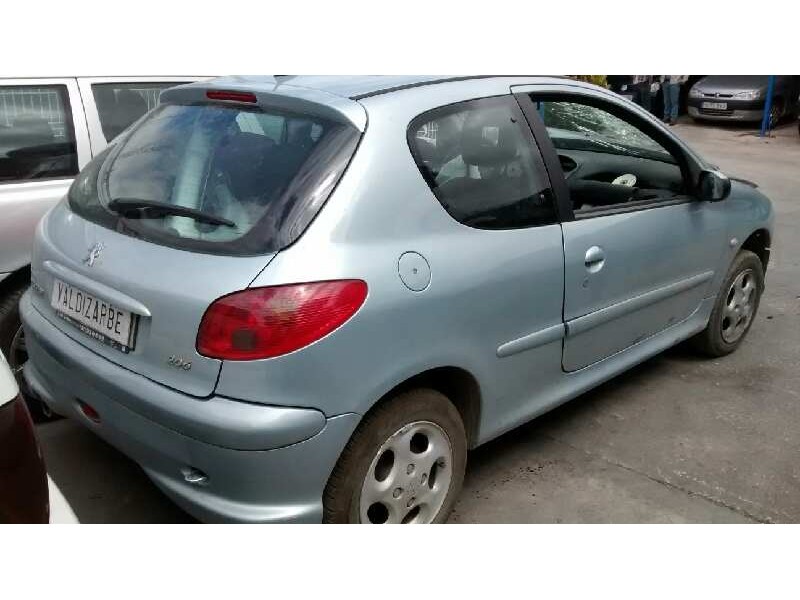 peugeot 206 berlina del año 2003