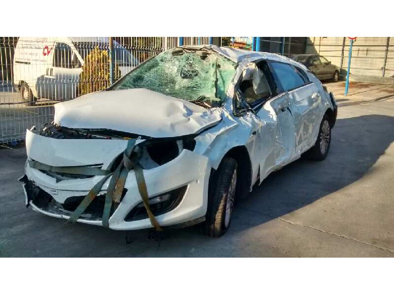 opel astra j lim. del año 2015