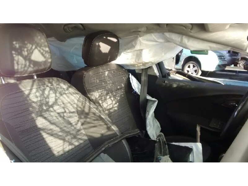 opel astra j lim. del año 2015