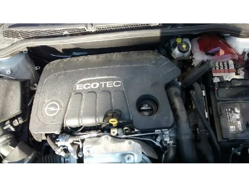 opel astra j lim. del año 2015