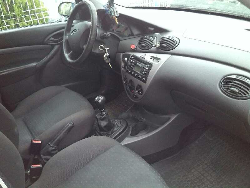 ford focus berlina (cak) del año 2004