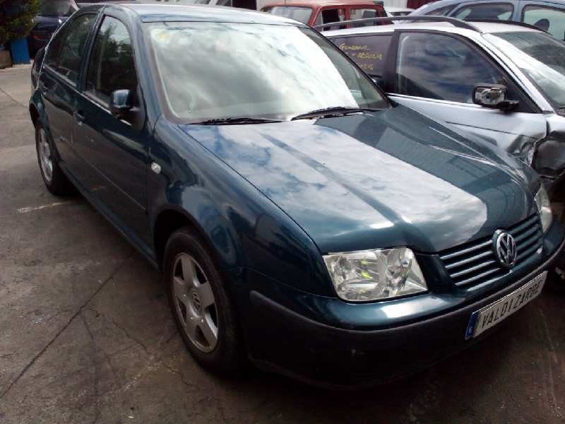 volkswagen bora berlina (1j2) del año 2001