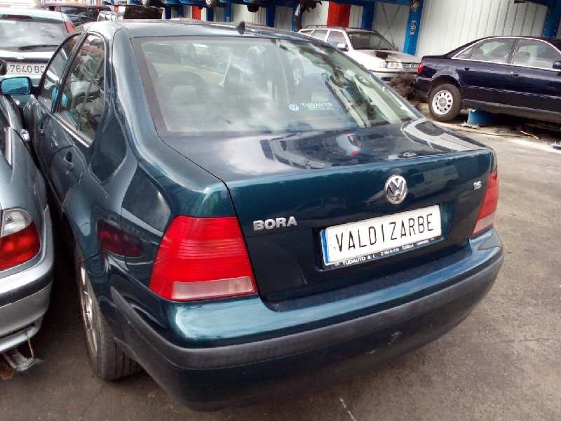 volkswagen bora berlina (1j2) del año 2001