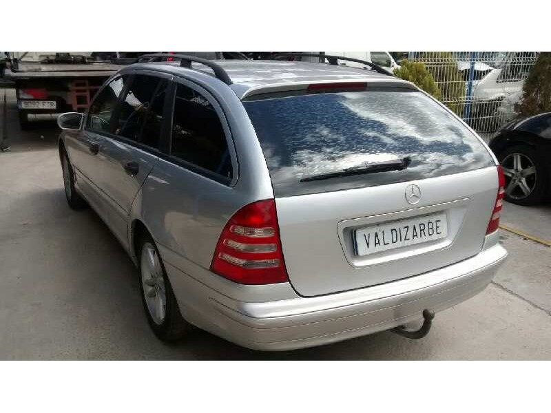 mercedes-benz clase c (w203) familiar del año 2001