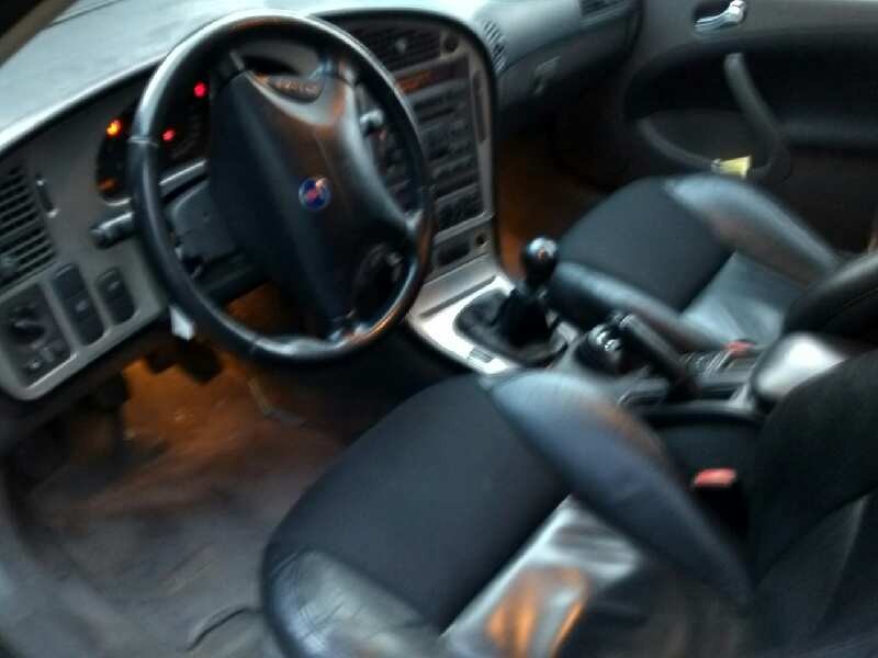 saab 9-5 berlina del año 2004