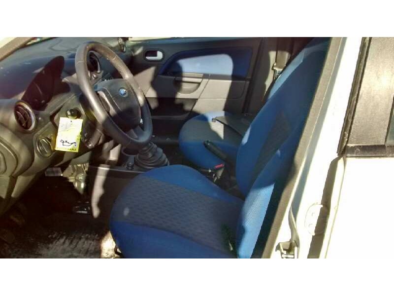 ford fiesta (cbk) del año 2003