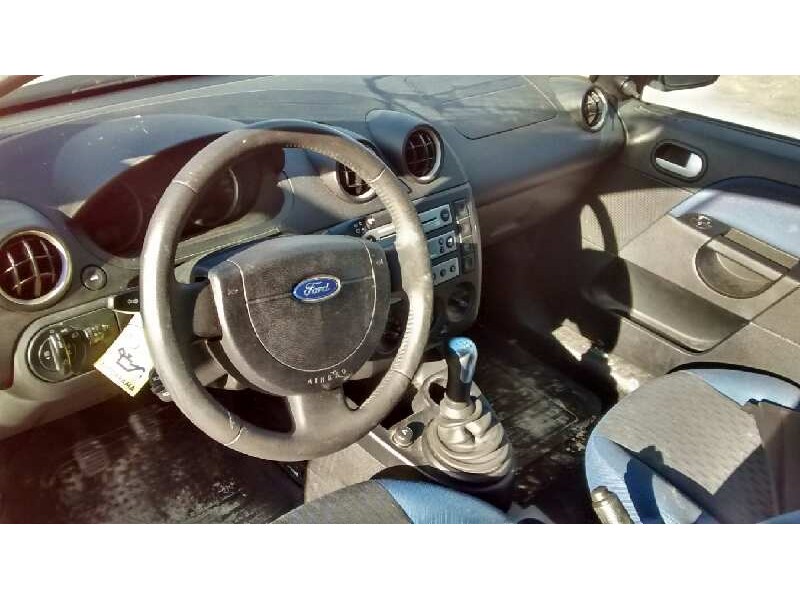 ford fiesta (cbk) del año 2003